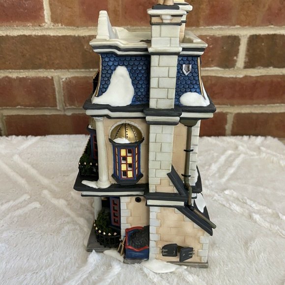 Department 56 Dickens Village China Shop Christmas - Picture 2 of 6